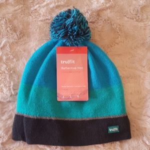 NWT Tru/fit reflective hat black-green-aqua